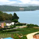 호숫가 펜션 이미지