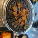 엄마의 고기 만찬 이미지
