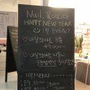 네일에꽃이피다 이미지