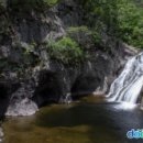 우리나라 명승 청송 주왕산 주왕계곡 일원[ 靑松 周王山 周王溪谷 一圓 ]주왕산을 흐르는 주방천 계곡 일대의 명승지 이미지