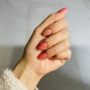 흰네일앤브로우 이미지
