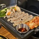 정을 담은 식탁 이미지