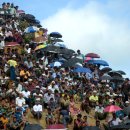 19/08/31 Myanmar military to hold court martial after Rohingya probe - HRW claims that military statement about village where mass graves were found i 이미지