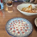 하계1동주민센터 앞 버스정류장 | 해방촌 맛집 <테이블 뷰>해방촌 데이트로도 딱 좋은 남아공 스타일 맛집 3인 방문 후기