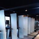 휴 휘트니스 이미지