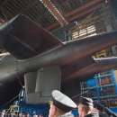 ‘종말의 무기’ 실린 핵잠수함 사라졌다… 푸틴 핵시위에 서방 초긴장 이미지