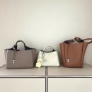 시즌아이PC방(양산본점) | Tods 토즈 가방 추천 - 마이크로백, 미니백 면세점 구매 후기 (+착샷, 장단점)