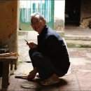 베트남에서 만난 북만드는 장인(匠人) 이미지