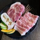 돼지두마리 이미지