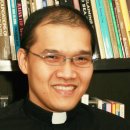19/07/29 The pro-democracy activist who became a priest - Politics never fulfilled Stefanus Hendrianto but he has found his calling in spirituality 이미지