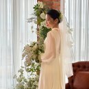 헤어스투디오로리아 | 본식 스타일링 직접한 후기 - 아르하 드레스, TMBT 부케, 박종성 넥타이 등