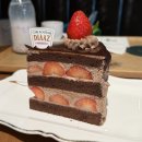 CW-0712-01 | 수원 케이크 맛집 카페디아즈 두쫀쿠 딸기초코케이크 추천 후기