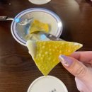 [서울대입구] 치맥 하기 딱 좋은 “닭장 맥주” 방문 후기 | 얼음쌩맥주, 반반 치킨+떡볶이
