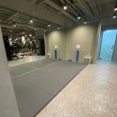 근력 강화 필라테스 이미지