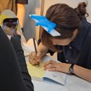 한솔엠디 | [2025 서울국제도서전] 충격 책 읽는 사람들 개많음