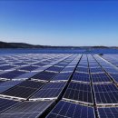 유리 태양광발전소 이미지