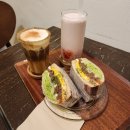 카페옥산동 | 경산옥산동카페, 경산감성카페, 경산카페, 카페꽃이피다