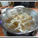돼지 칼국수 이미지