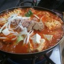 현진 김치찌개 이미지