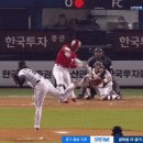 'LG팬들 혈압 상승' 어이없는 수비 실책...gif 이미지