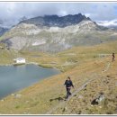 구름위에 산장 이미지