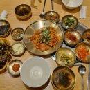 백년돌솥밥 이미지