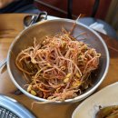 [서울/독산맛집] 고기질이 매우 좋은 연탄구이 맛집, 껍데기도 맛있는 ‘돼지네연탄구이’ 후기