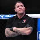 UFC 317 토푸리아 vs 올리베이라 레프리 이미지