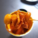 마라중독 | 카페인중독 신메뉴 마라떡볶이 후기(ft. 소금우유와플, 돼지바와플)