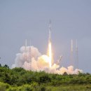 SpaceX는 올해 31 번째 발사를 기록하는 53 개의 스타 링크 위성을 추가로 배치합니다. 이미지