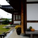 고향의 기와집 이미지