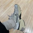 나이키 V2K 런 운동화 레트로 감성의 디자인 서밋 화이트 메탈릭 실버 후기