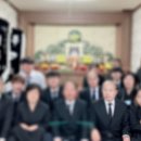 할머니 장례식에서 나는 울지 못하였다.