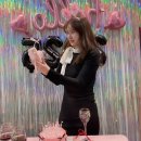 에이블리 오프숄더 연말 새해 파티룩 데이미 글로시 리본 골지 원피스 착용 후기