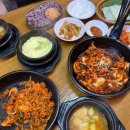 아디다스오리지널가로수길 이미지