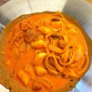 김치스쿨 | 스쿨푸드 베스트 메뉴 추천 매운 까르보나라 파스타 떡볶이 후기 위례광장 혼밥