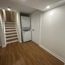 Bathurst/Steeles 새로 레노한 주택가 반지하 전체 렌트 1 bed + 1 bath 이미지