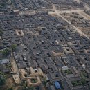 스카라극장 | 서울 사대문 안, ‘폭격’은 피했지만 ‘포크레인’에 무너지는가