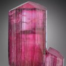 다양한 변종과 컬러로 유명한 ‘토멀린(Tourmaline)’ 이미지