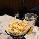 교촌치킨논현 - 강남구 학동로2길 50 | [논현역 교촌치킨 후기] 퇴근길 치맥 후기
