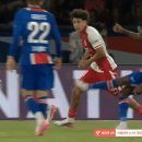 오늘자 PSG 상대로 승점 3점 가져오는데 기여한 모나코 흐라데츠키 키퍼 90+5분 슈퍼세이브ㄷㄷㄷㄷㄷㄷㄷㄷㄷ.gif 이미지