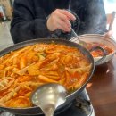 인테리어 공사가 끝나지 않았는데 가전 가구를 넣어서 함께 먼지나도록 공사하는 사람 = 나