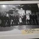1967년 10.25일 수원 서울대학교 농과대학에서 "한국양봉협회 창립협회를 마치고 기념 촬영" 이미지