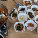 신봉1로248번길 | 밥을 부르는 수제 반찬과 시래기닭볶음탕 신봉동 밥집 소채담
