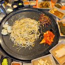 성복빌딩 | 돌판 위 펼쳐지는 고기향, 용인 성복역 고기 맛집으로 유명한 &#39;돌풍&#39;에 다녀왔어요