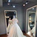 오벨라 | 더케네스블랑 후기 - 본식 가봉 드레스 1 : 오프숄더...오간자실크 풍성 드레스, 오벨라와 르벨라 (선택 X)