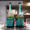 우리동네 폰가게 앞 이미지