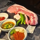 압구정로데오 룸식당 도산정육블랙, 제주 시그니처 뼈삼겹 후기
