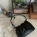 Nothing written nella strap bag black 낫띵리튼 넬라 스트랩 백 블랙 쇼룸 구매