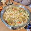 팔당원조칼제비보쌈 용이점 | 경기광주 팔당원조칼제비 시원한 황태 육수 팔당 칼제비 광주 직영점